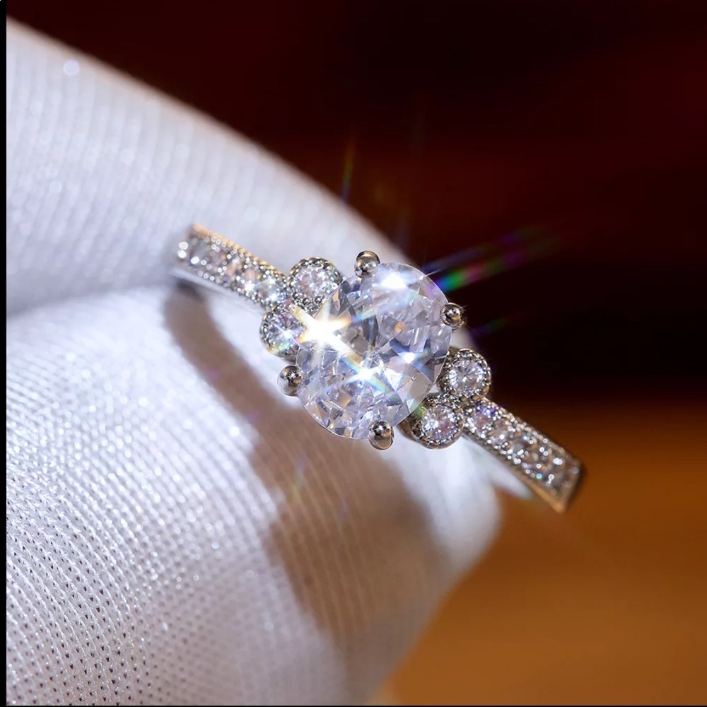 New Women’s 925 Silver Diamond Ring - Picture 4 of 6